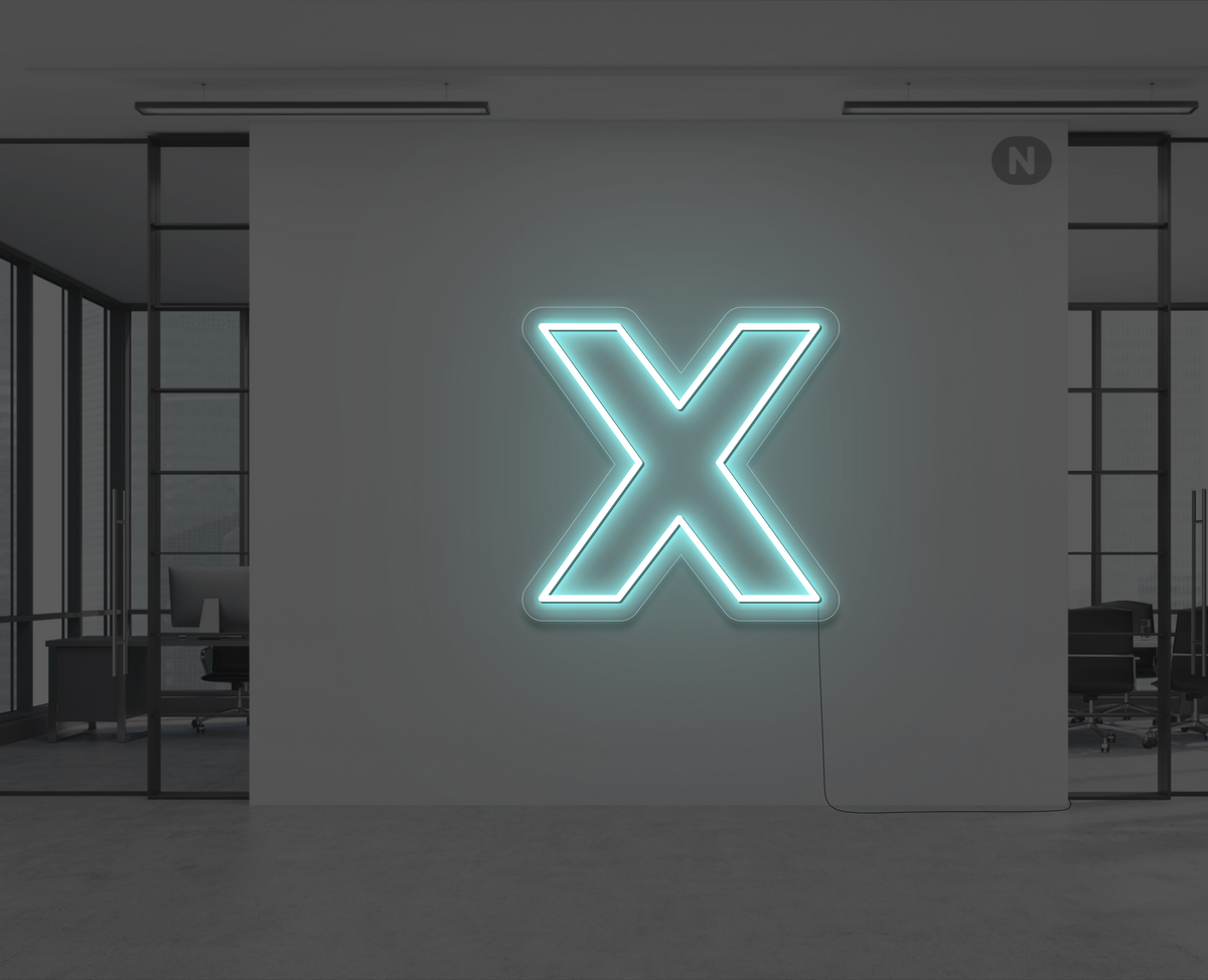 neon-letter-x-ijsblauw